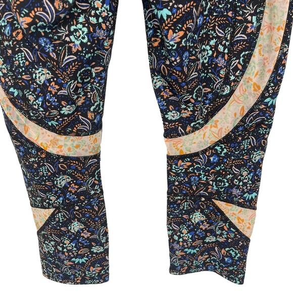 Free People Movement Navy Floral Leggings Medium - Picture 10 of 12
